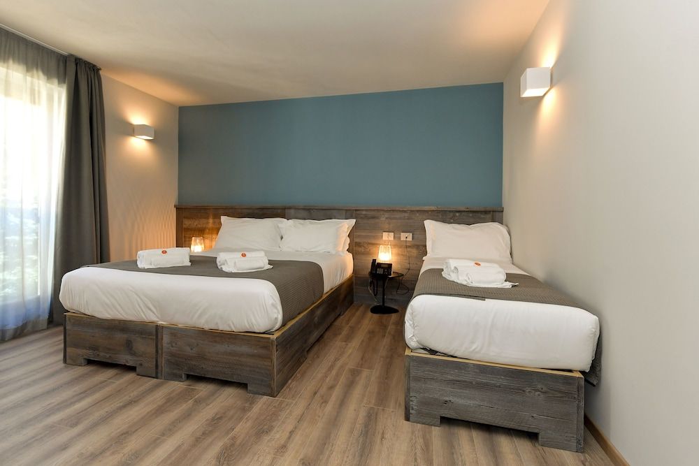 Basic Triple Room