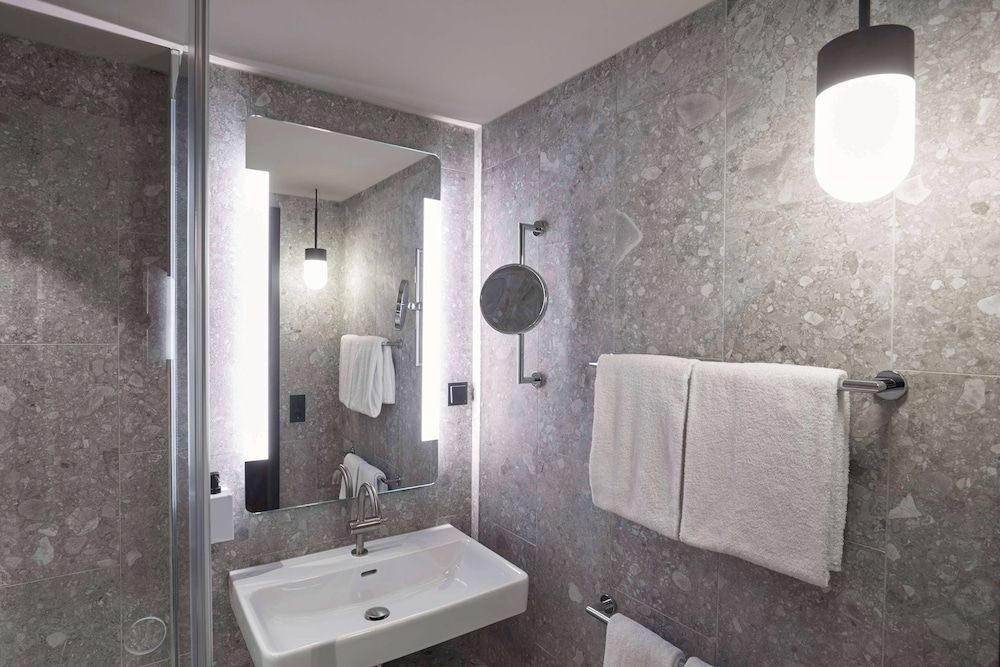 Scandic München Macherei Standard Double Room, 1 King Bed 7