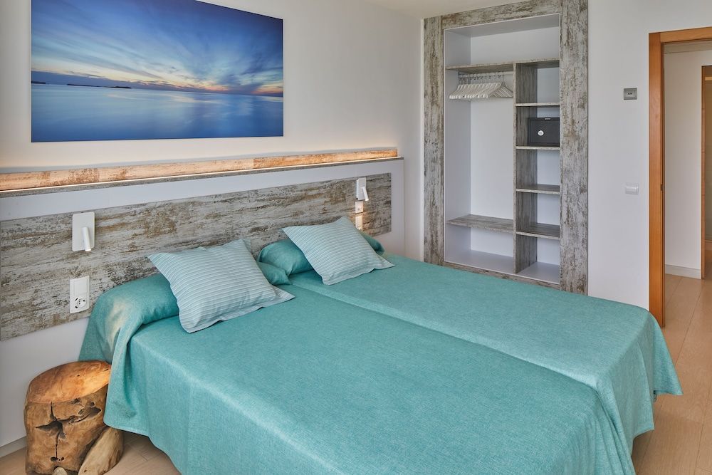 Apartment, 2 Bedrooms, Balcony
