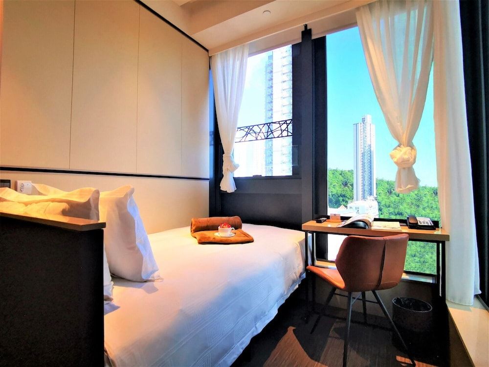 E Hotel Hong Kong Deluxe Double Room 3