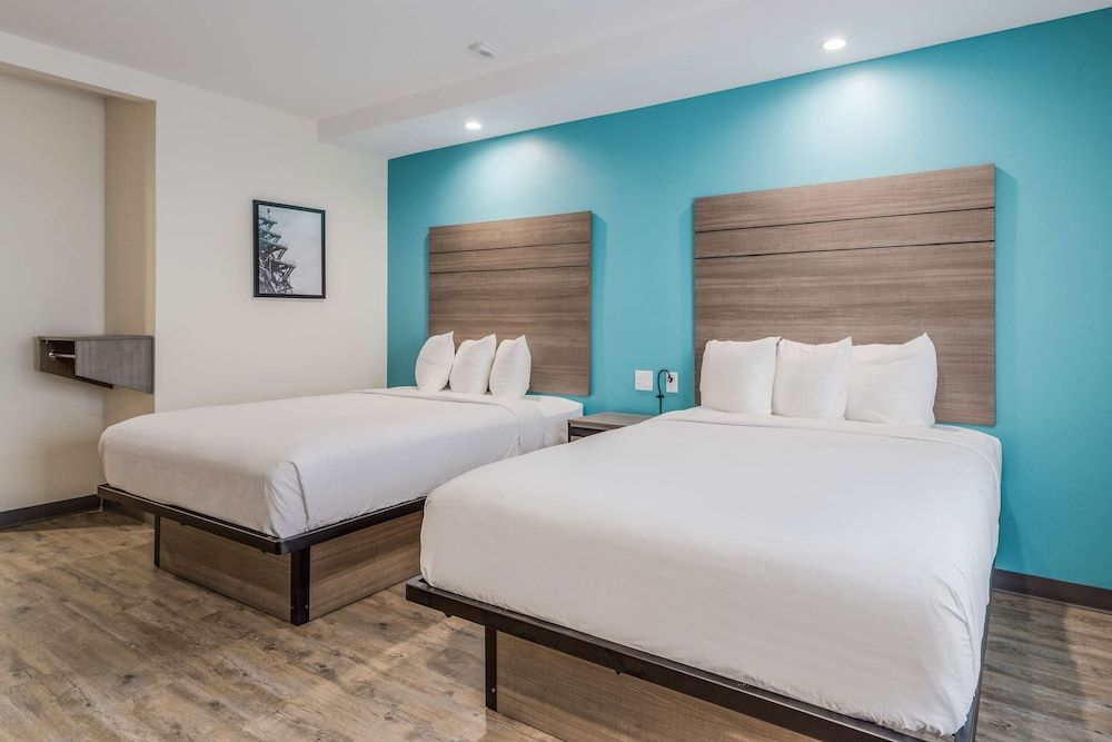 Room, 2 Queen Beds, Accessible, Non Smoking