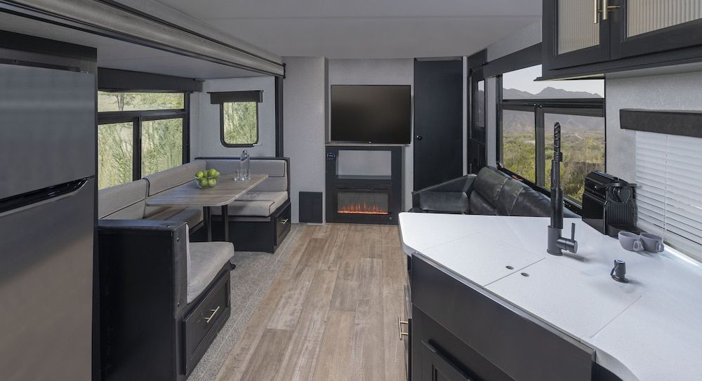 Hatta Resorts Standard Caravan with Scenic Mountain View & Complimentary Adventure Activities 6