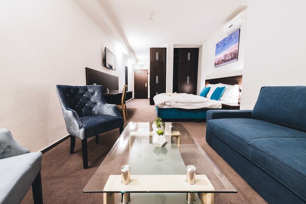 BOUTIQUE HOTEL11 with rooftop SPA Executive Suite 5