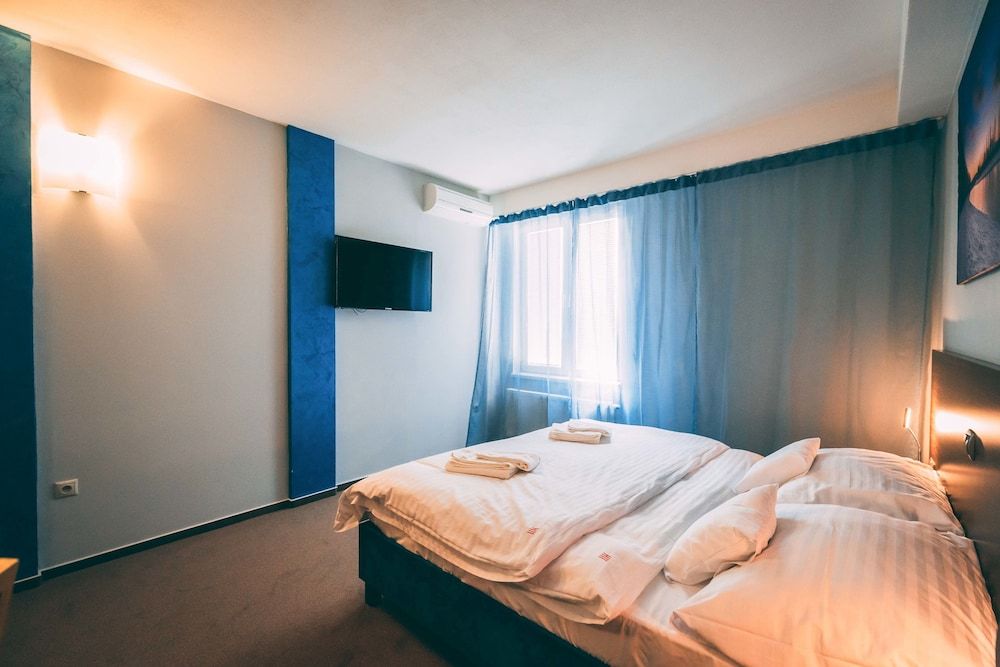 BOUTIQUE HOTEL11 with rooftop SPA Comfort Double Room 3