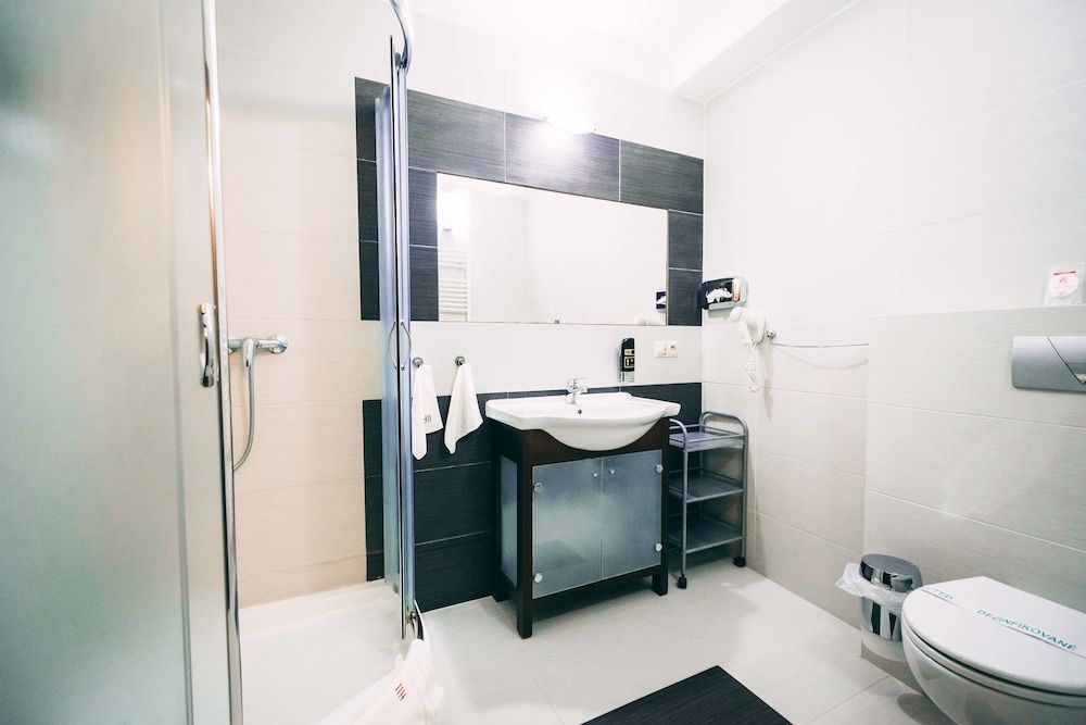 BOUTIQUE HOTEL11 with rooftop SPA Comfort Double Room 8