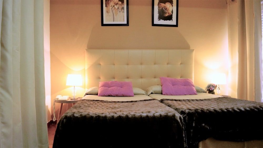 Hotel Madrid Triple Room