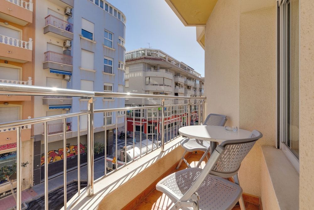 Hotel Madrid Triple Room 20