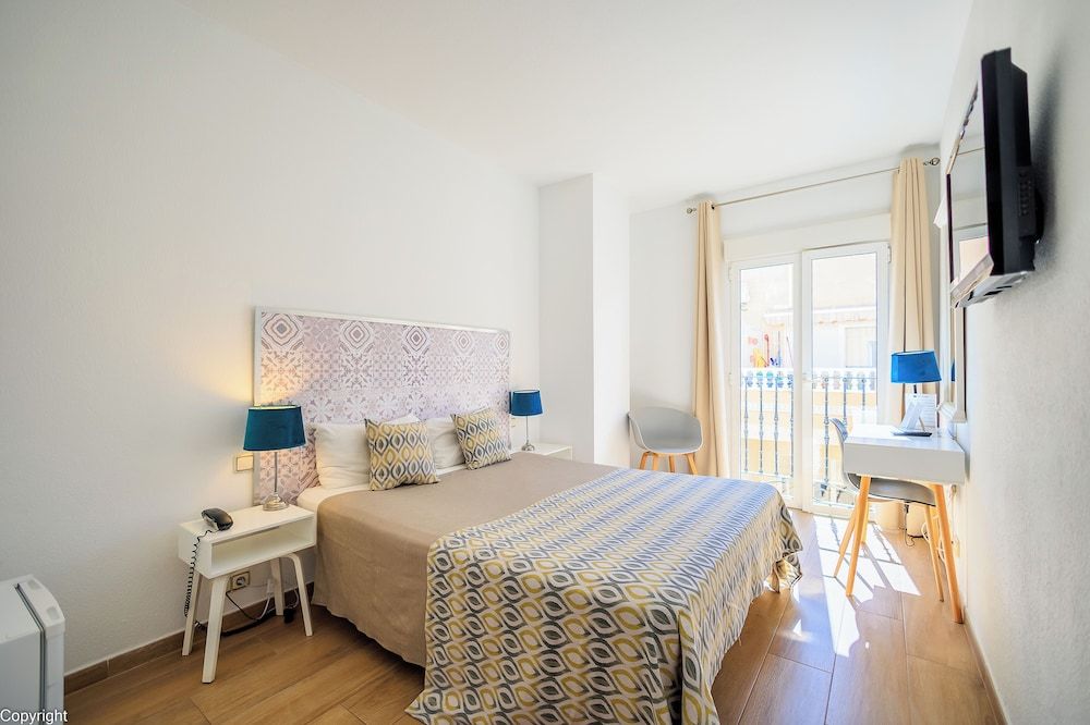 Hotel Madrid Standard Double or Twin Room 13