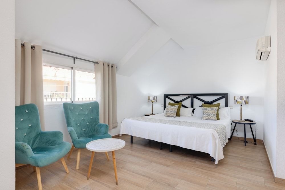 Hotel Madrid Superior Double Room 3