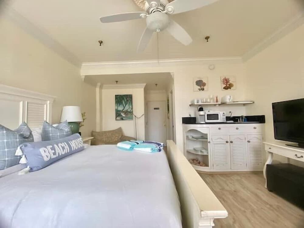 Condo, Tropical Balcony Studio (Terrace Temporarily Closed)