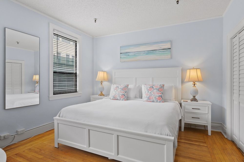 Condo, Tropical Cove