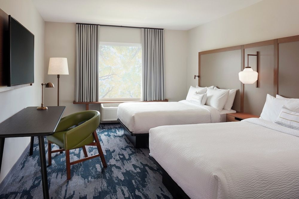 Room, 2 Queen Beds (Mobility/Hearing Accessible, Tub)