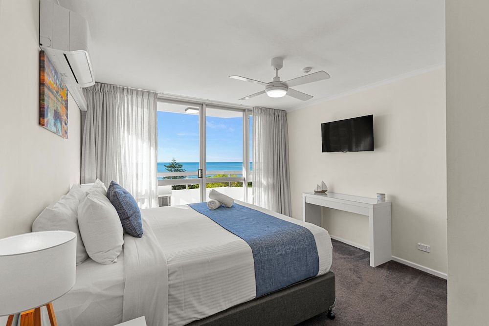 Newport Mooloolaba Two Bedroom Ocean View 2