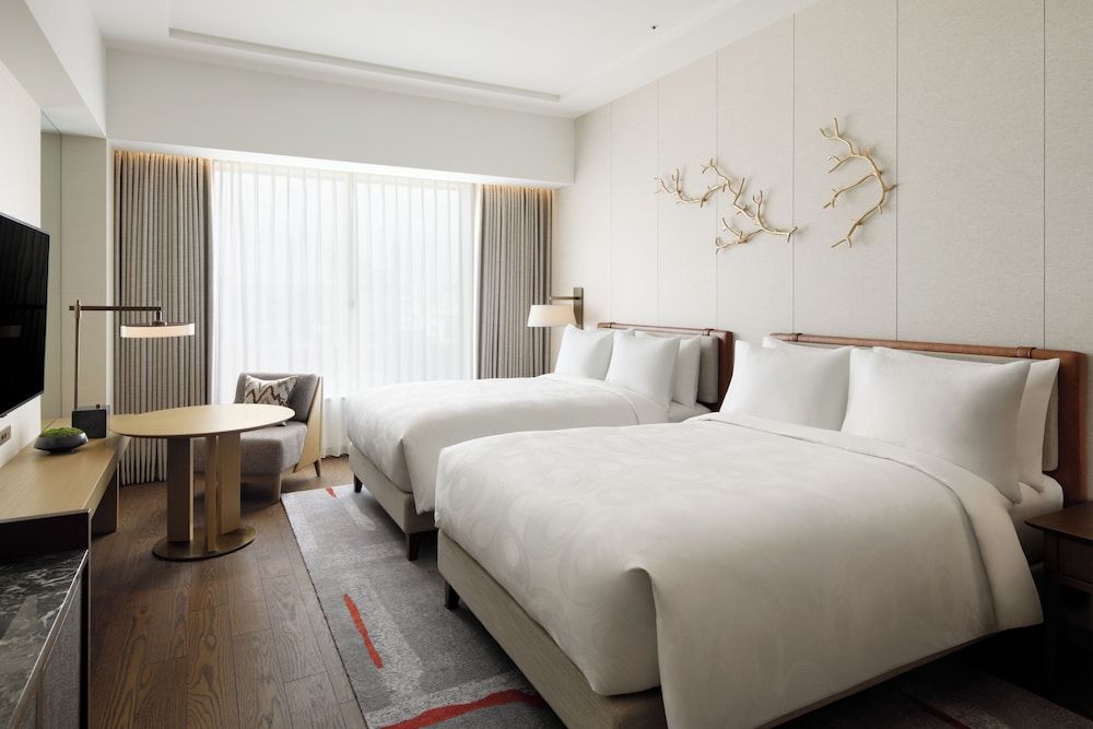 Deluxe Room, 2 Double Beds, Non Smoking, City View