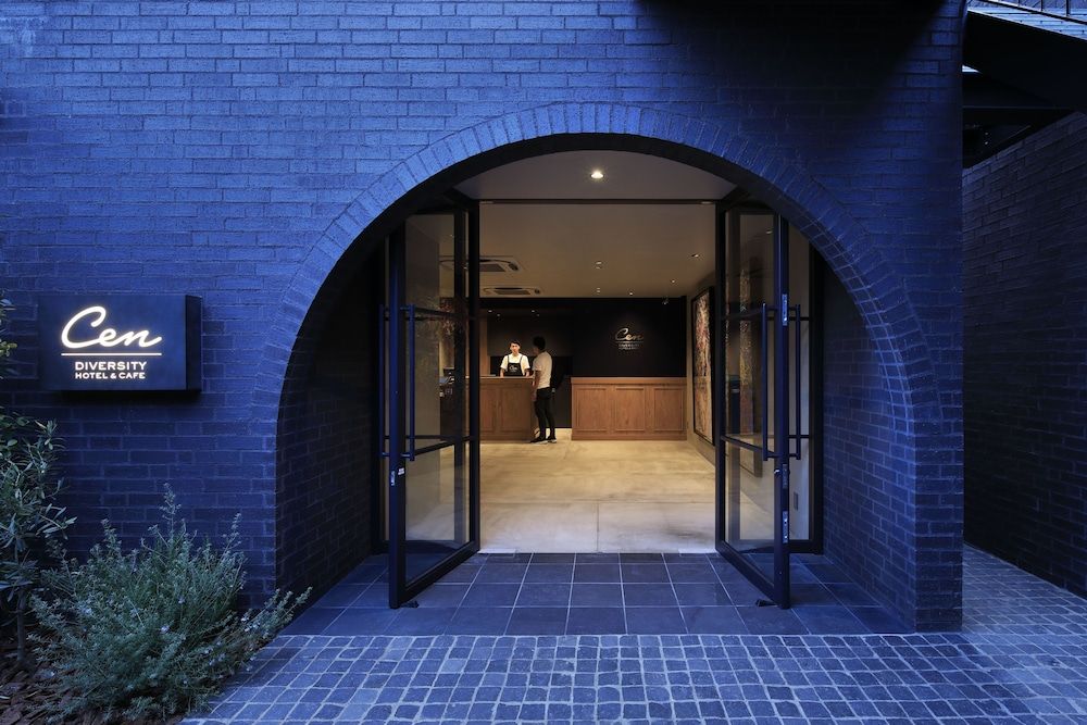 undefined Hotel Cen 6