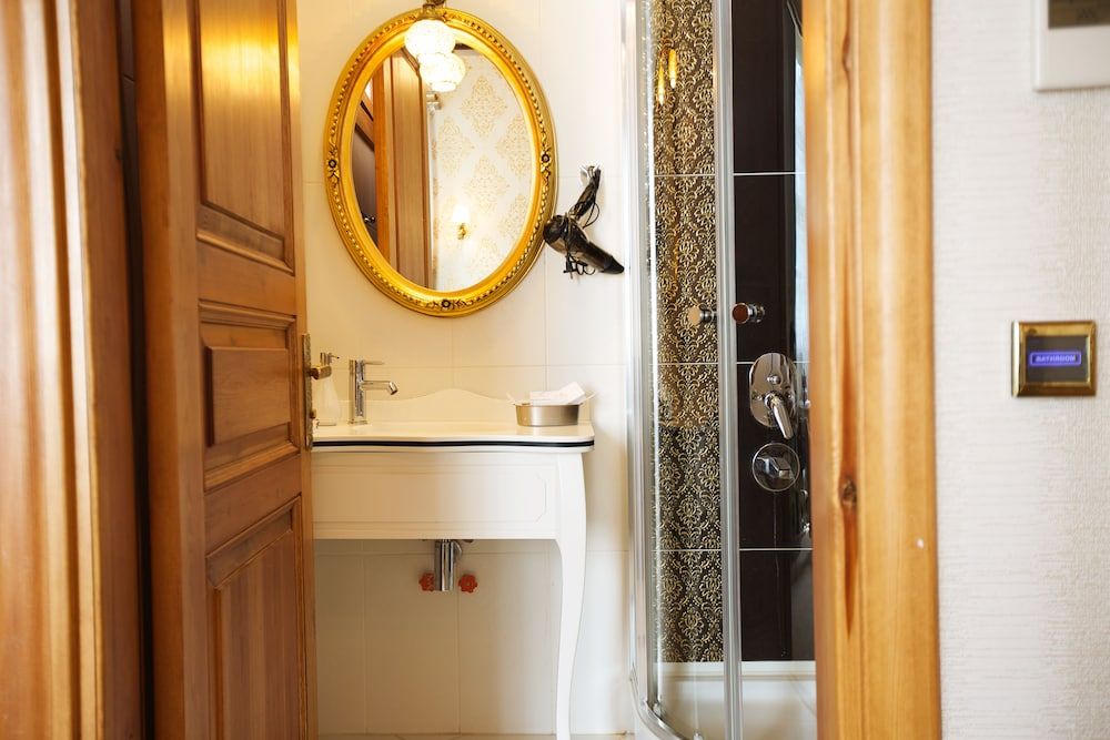 Ada Palas Buyukada Premium Room, 1 King Bed 7