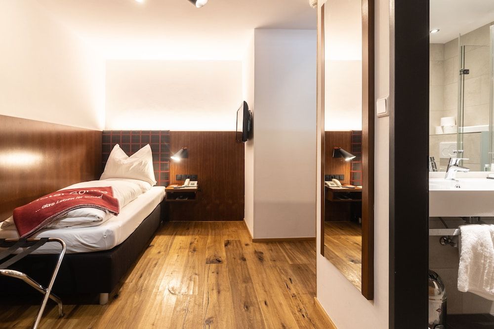 Comfort Single Room