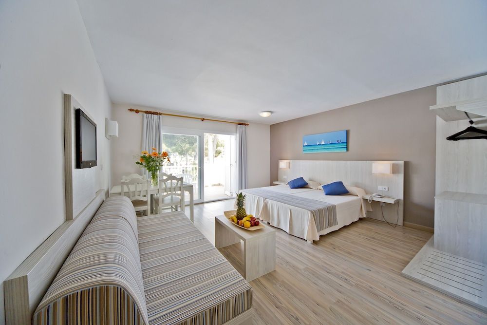Basic Apartment, Terrace