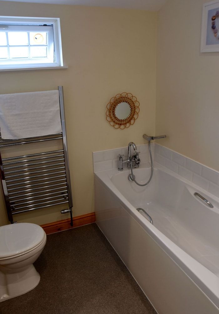 Crossways Inn Suite, Ensuite 4