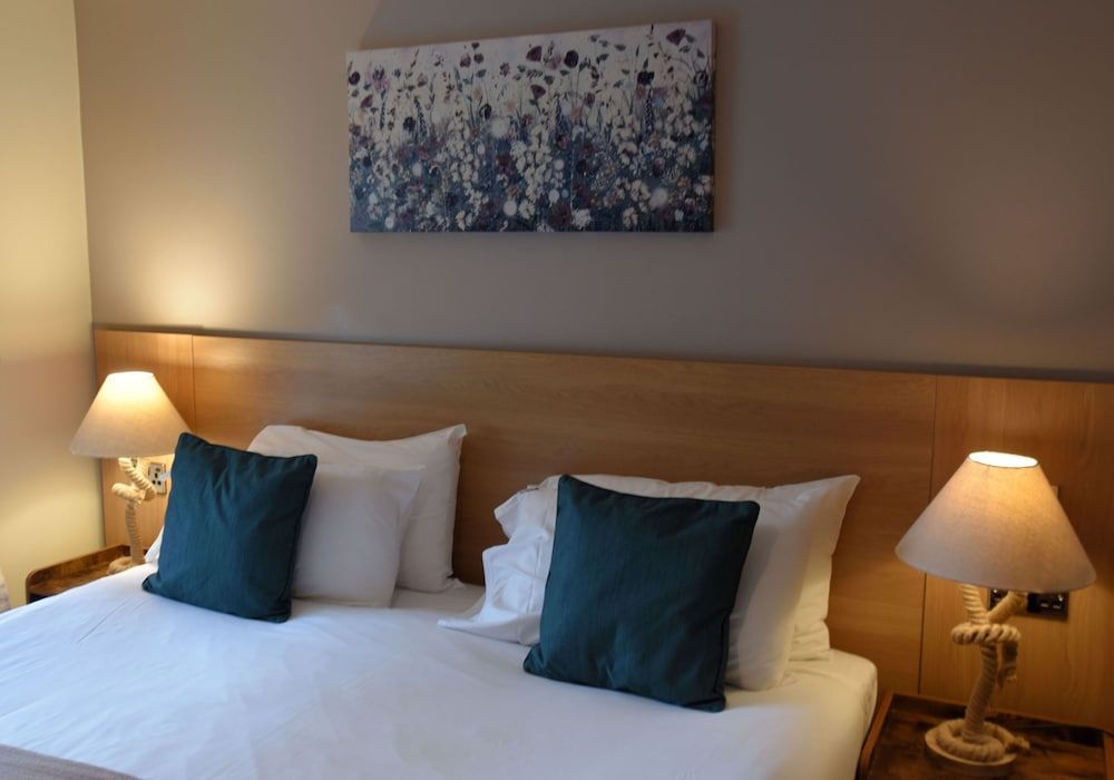 Crossways Inn Suite, Ensuite 2