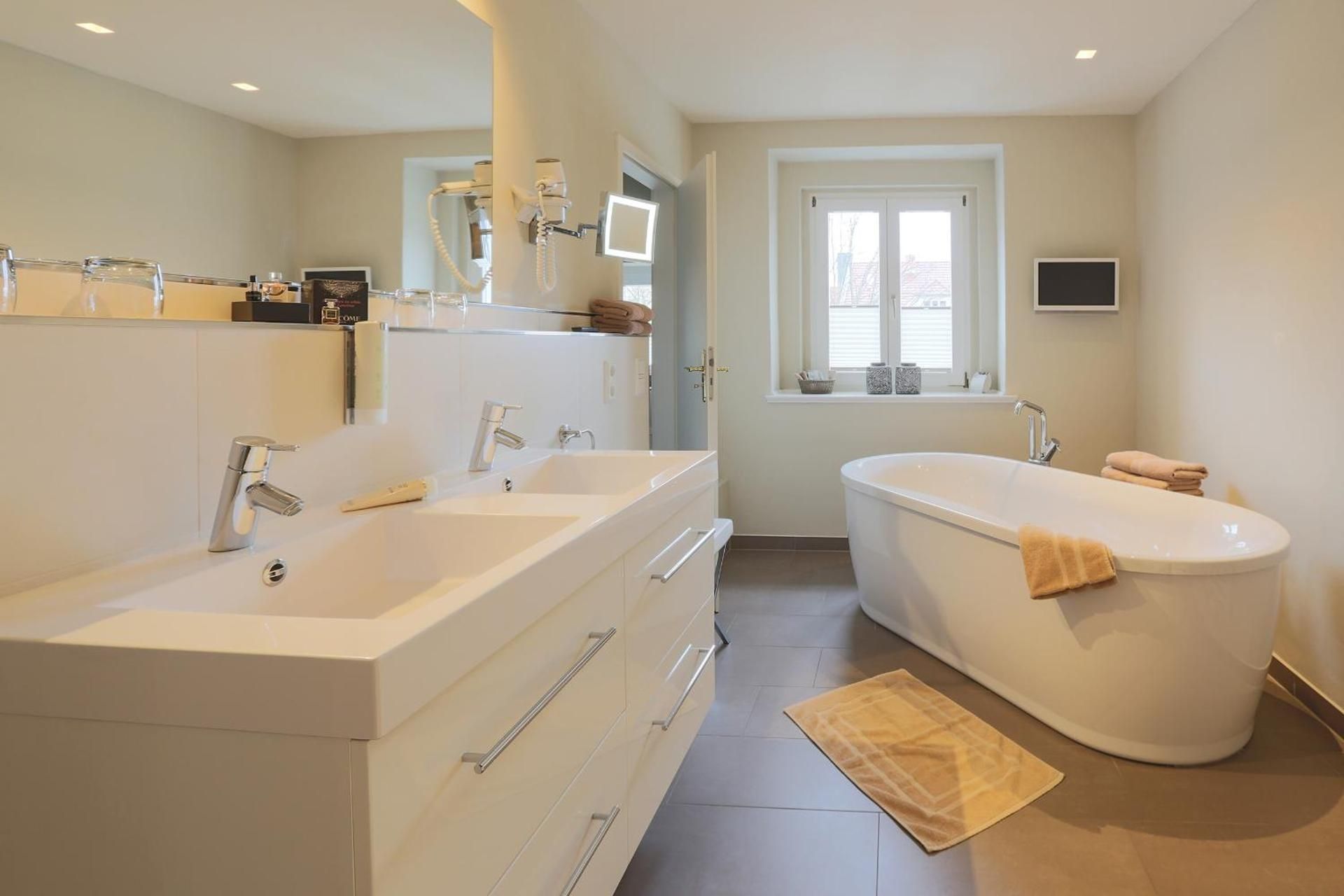 Two-Bedroom Apartment (Apartment 20)