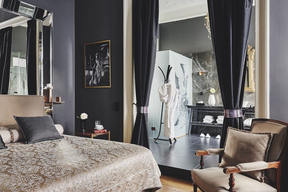 Bohemian Suites Athens Signature Suite, 1 Queen Bed (Signature King Suite) 3