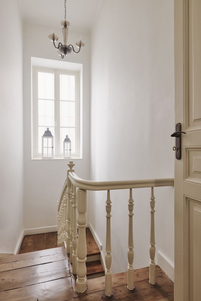 Bohemian Suites Athens Junior Studio Suite, Garden View (Garden Suite, Semi Basement) 8