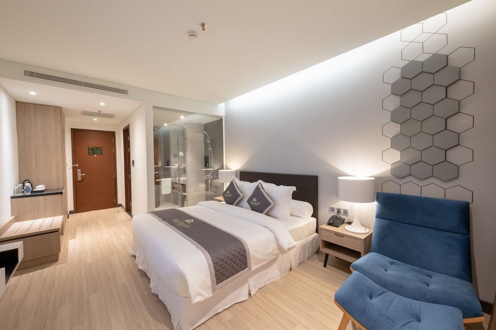 Nesta Valley Dalat Hotel - Golf Valley Hotel Superior Double Room with Free Herbal Foot Bath 15 mins