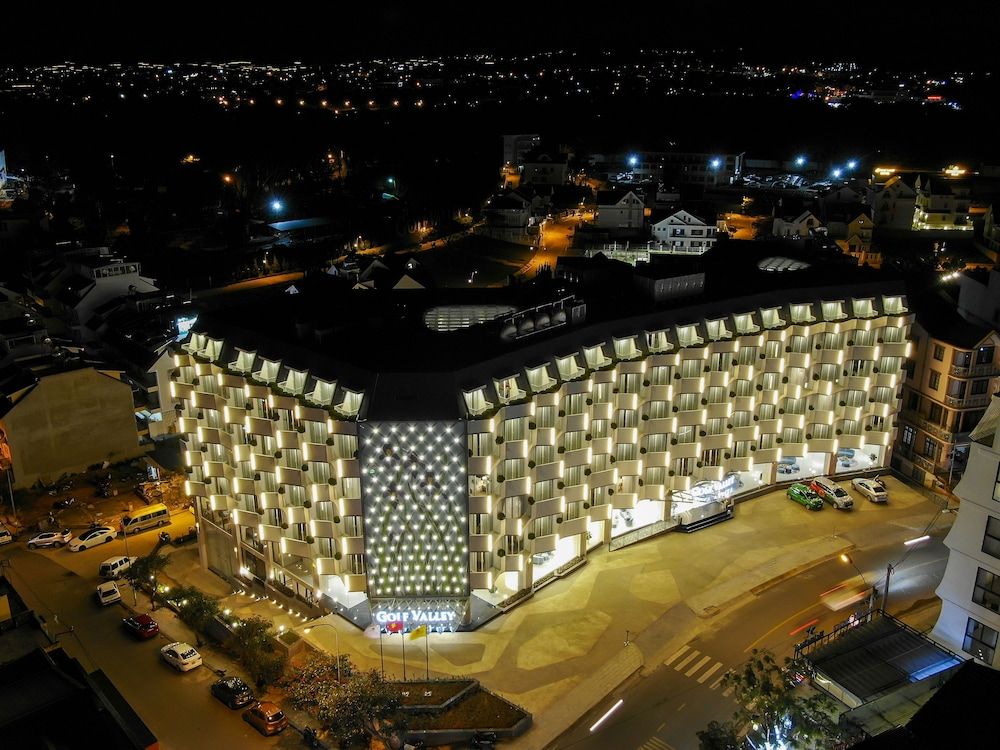 undefined Golf Valley Hotel 7