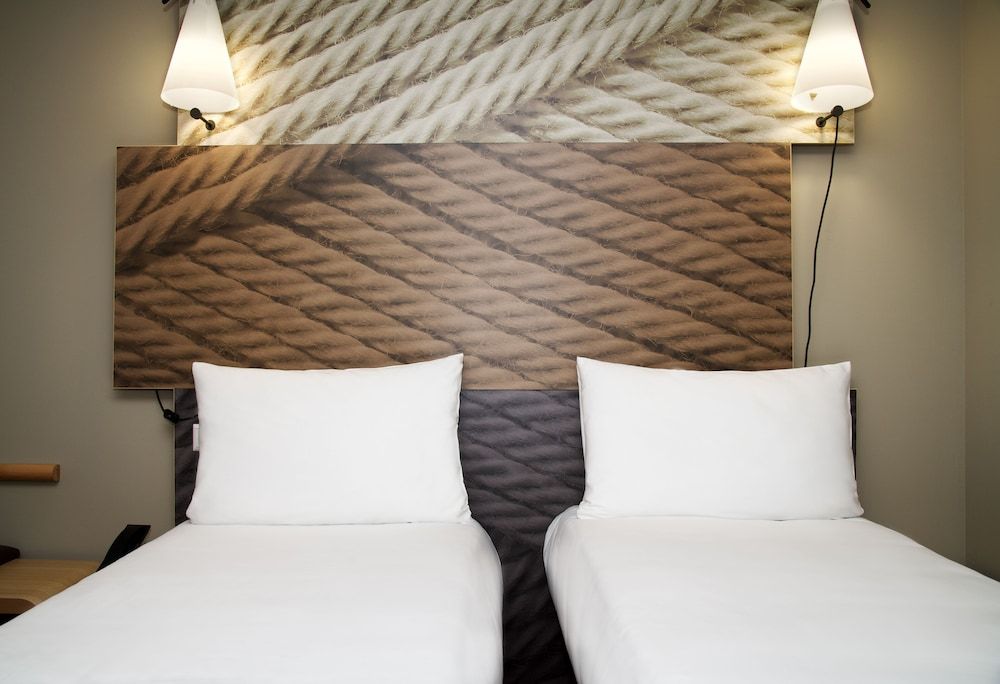 Ibis Tbilisi Stadium Standard Twin Room, 2 Twin Beds 3