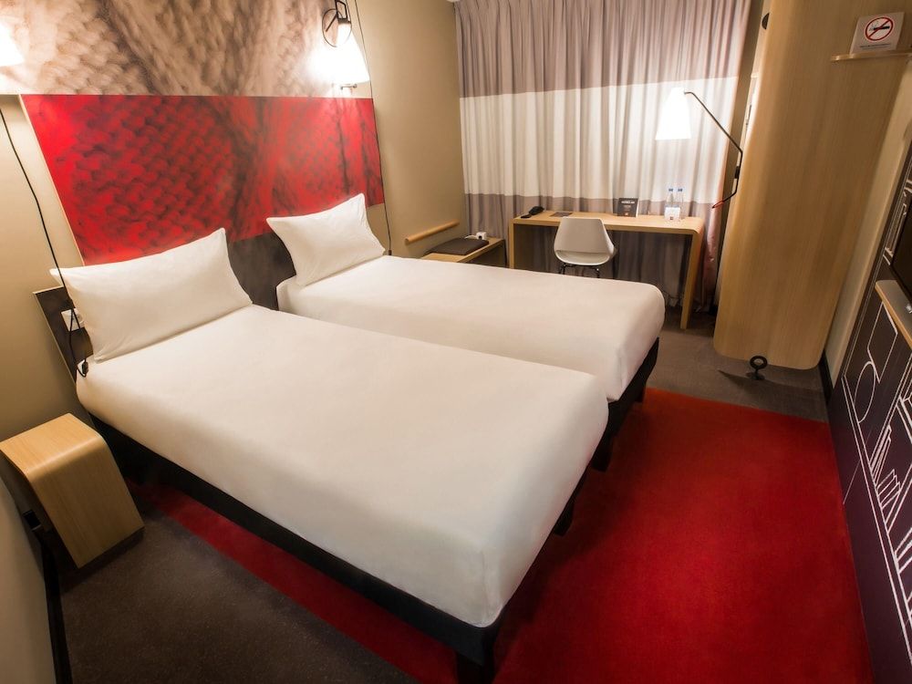 Ibis Tbilisi Stadium Standard Twin Room, 2 Twin Beds 4