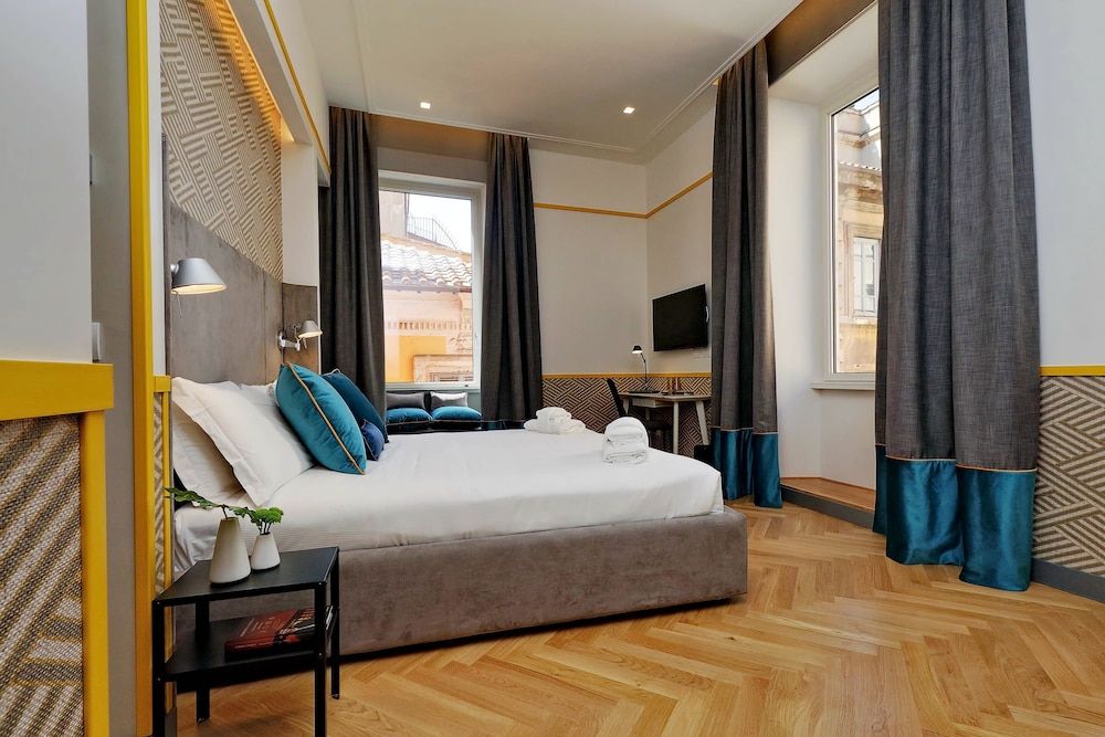 undefined Roma Five Suites 2