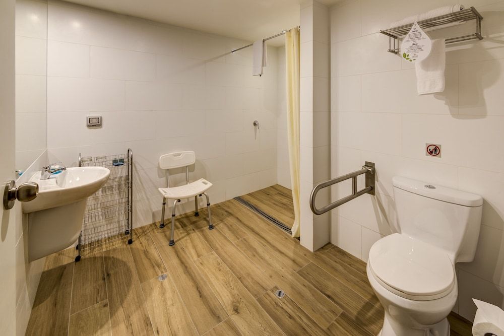 Arawi Miraflores Express Triple Room, 3 Twin Beds 9