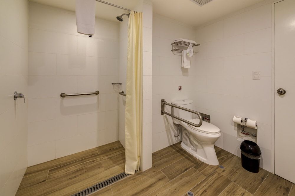 Arawi Miraflores Express Triple Room, 3 Twin Beds 11