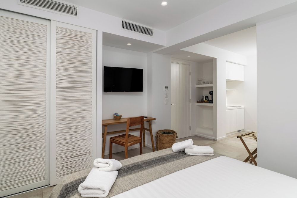 Arco Solium Suites Superior Suite