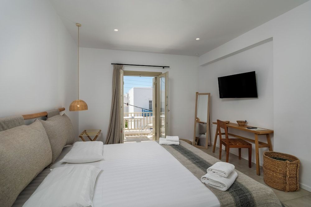 Arco Solium Suites Superior Suite 4