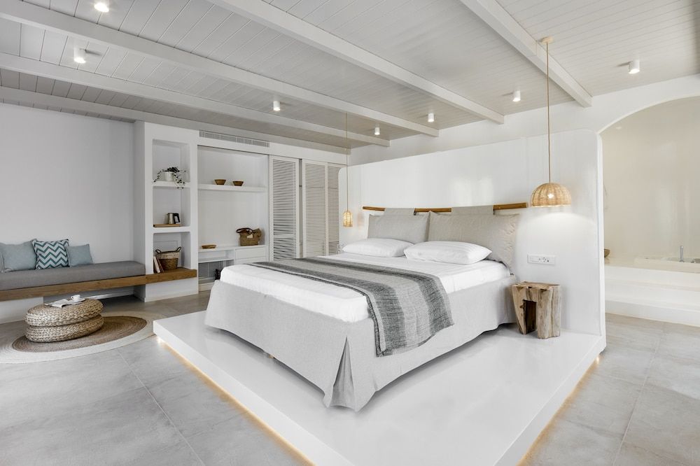 undefined Arco Solium Suites 7