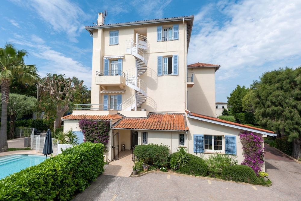 undefined Hôtel Beau Site - Cap d'Antibes 10