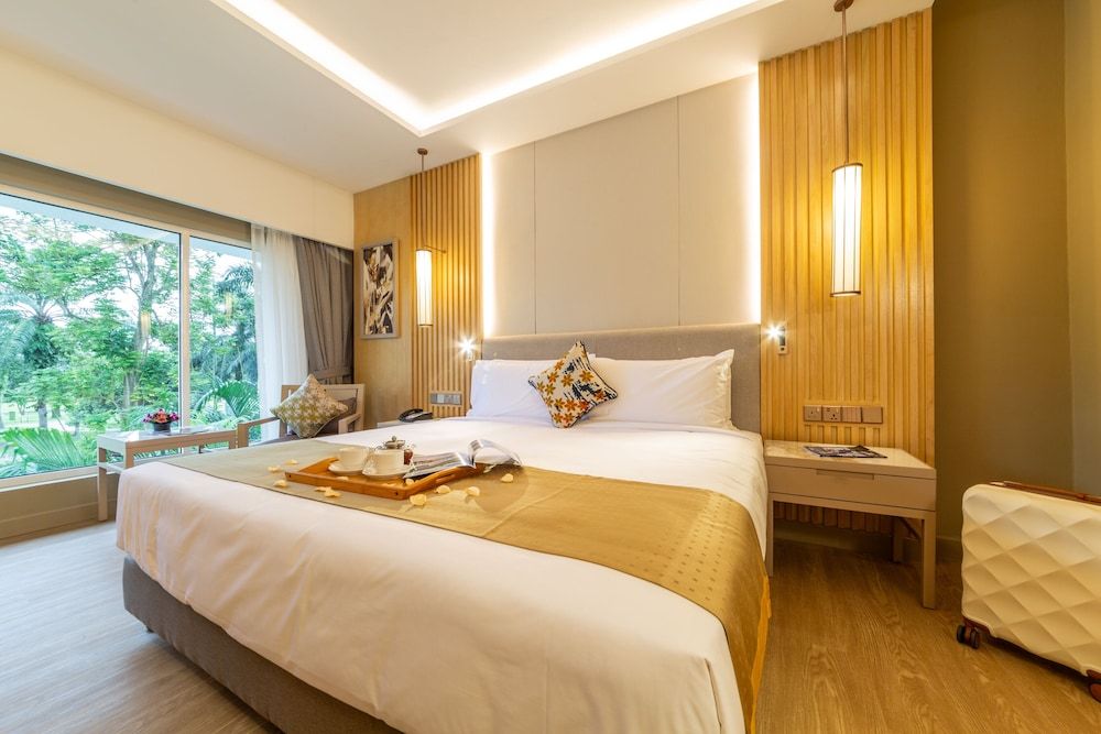 Deluxe Room, 1 King Bed