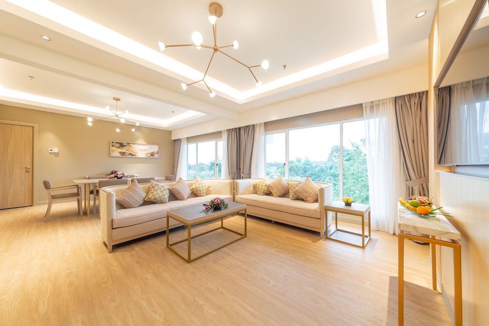 Deluxe Studio, 1 King Bed