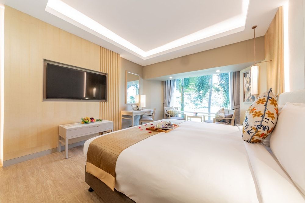 Club Room, 1 King Bed