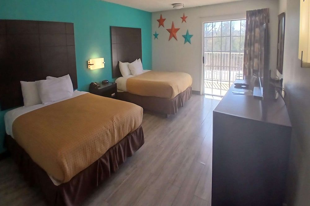 Superior Room, 2 Queen Beds, Non Smoking (Interior Corridor, Tub w/ Grab Bar)