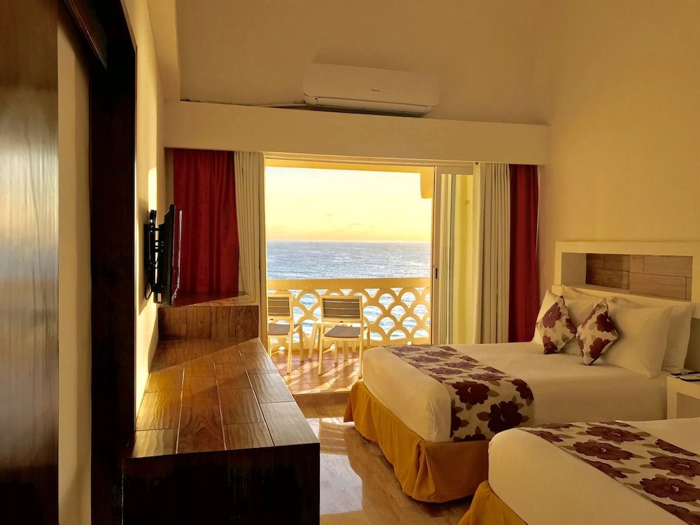 Deluxe Studio Suite, Balcony, Sea View
