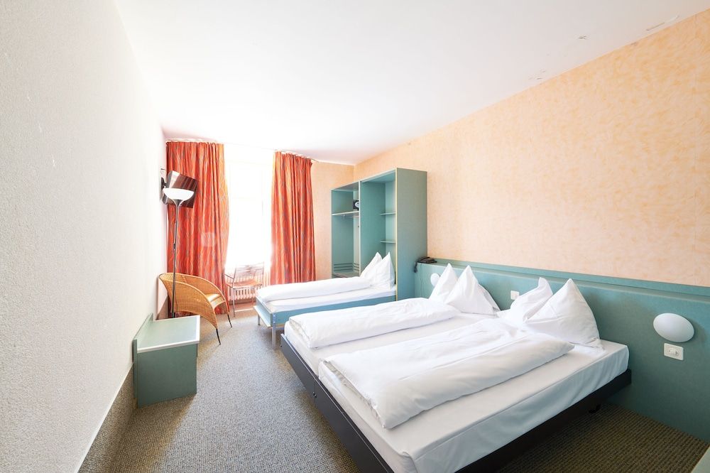 Comfort Triple Room