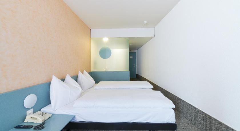 undefined Hotel City am Bahnhof 6