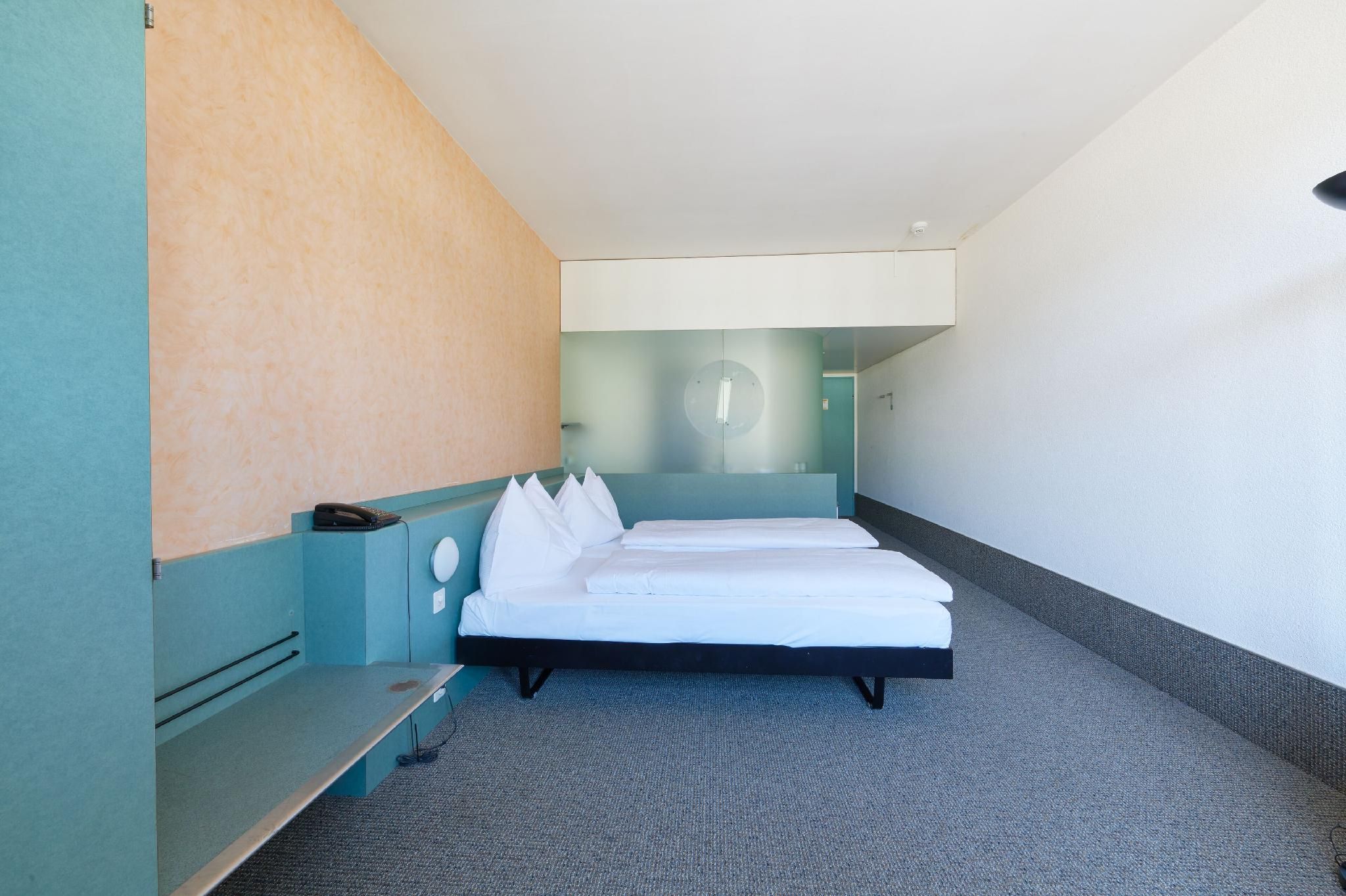 undefined Hotel City am Bahnhof 9