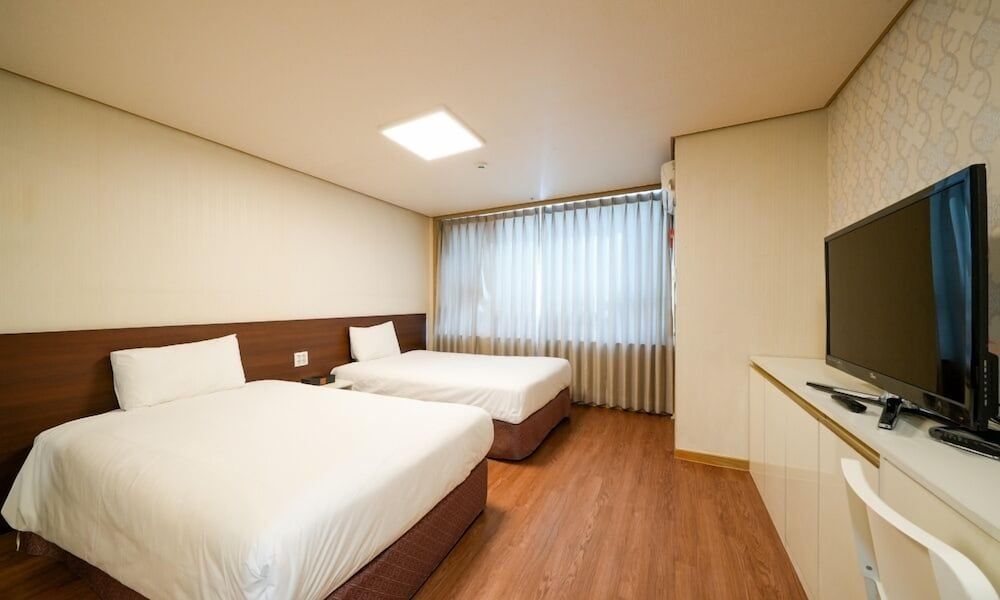 undefined Hotel Aventree Yeouido