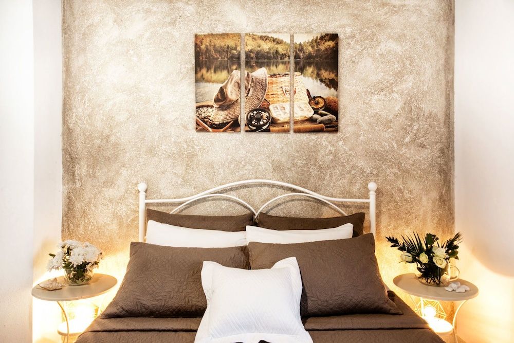 Asprolithos Studios Superior Apartment (Crystal and Pearl)