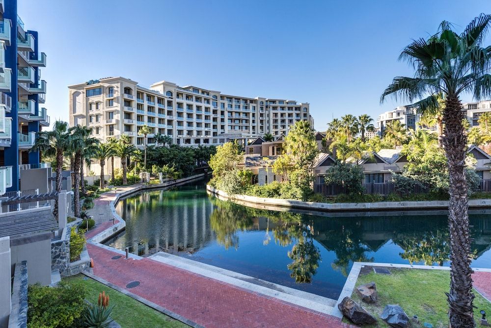 undefined Lawhill Luxury Apartments 8