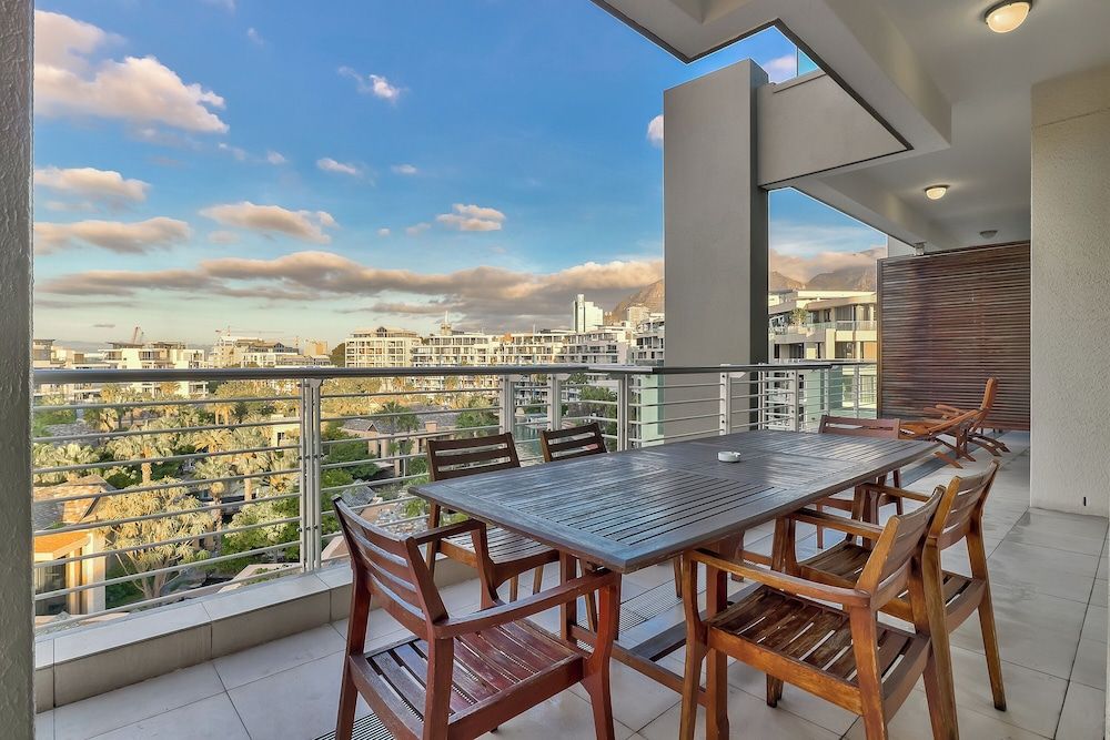 Lawhill Luxury Apartments Superior Apartment, 3 Bedrooms 7